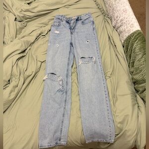 Pacsun ripped jeans 
90’s boyfriend - size 25